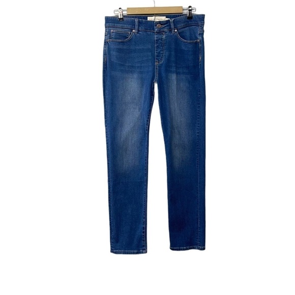 Soft Surroundings Medium Wash Straight Leg Jeans Size Medium - Picture 1 of 7